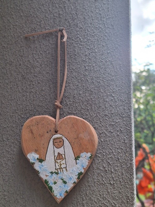 Producto - Corazón de madera Virgencita - 1