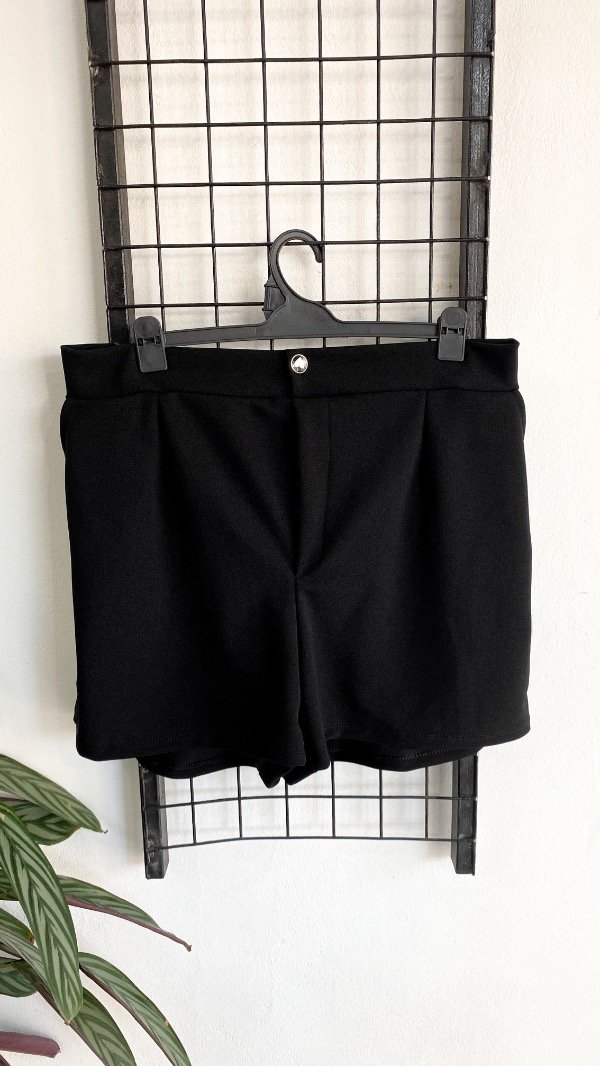 Producto - Short sastrero Belice - Precio 25.500 efectivo/transferencia