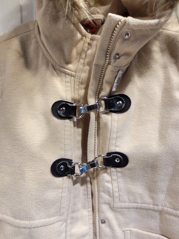 Producto - Montgomery DIVIDED beige piel sintética- Talle S- PRECIO: 63X - 2