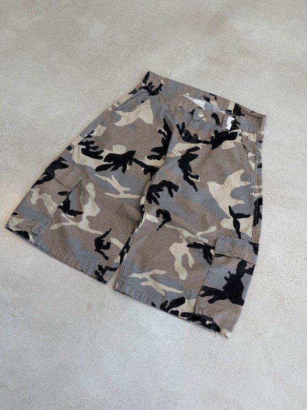 Producto - BERMUDA BAGGY CARGO CAMUFLADA - 1