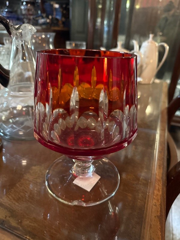 Producto - Copon de cristal tallado rojo