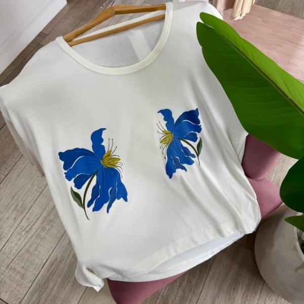Producto - Remera flores 7789 - 0