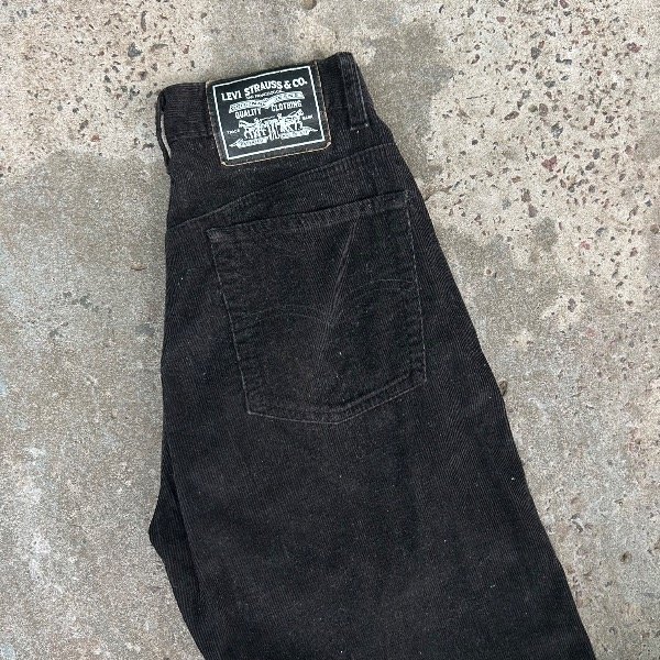 Producto - Pantalon de corderoy negr - Levis T30