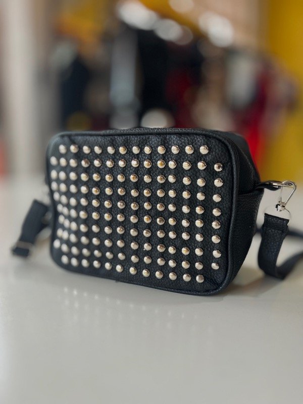 Producto - Cartera Tachas