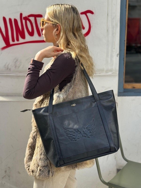Producto - Cartera Cuero Negra Fly