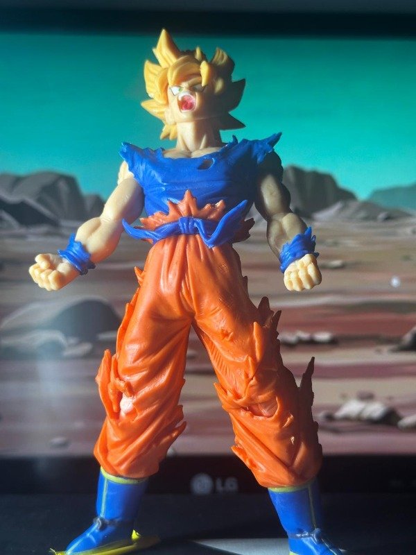 Producto - GOKU DRAGON BALL Z SUPER SAIYAN (USADO)