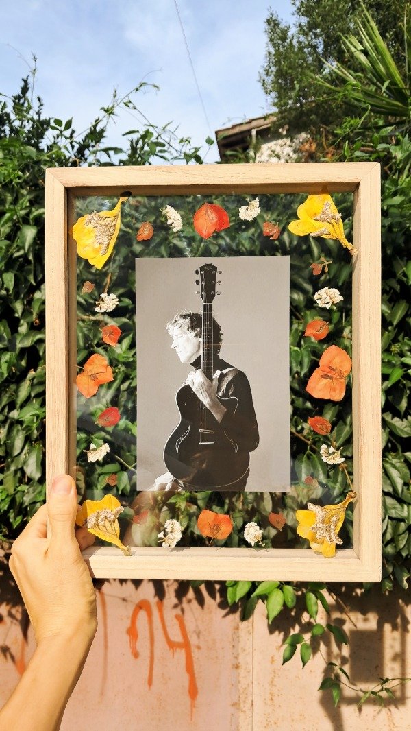 Producto - Cuadro Spinetta Guitarra