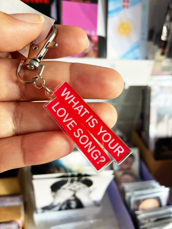 Producto - WHAT IS YOUR LOVE SONG