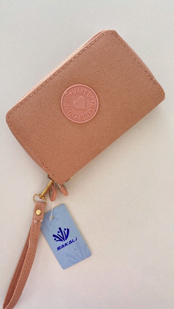 Producto - Billetera mediana doble Makeup. Rosa