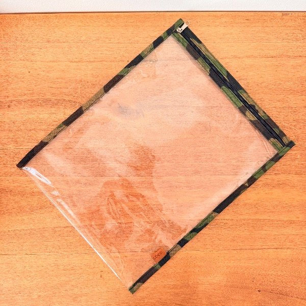 Producto - SOBRE CRISTAL A4 CON CIERRE Camuflado