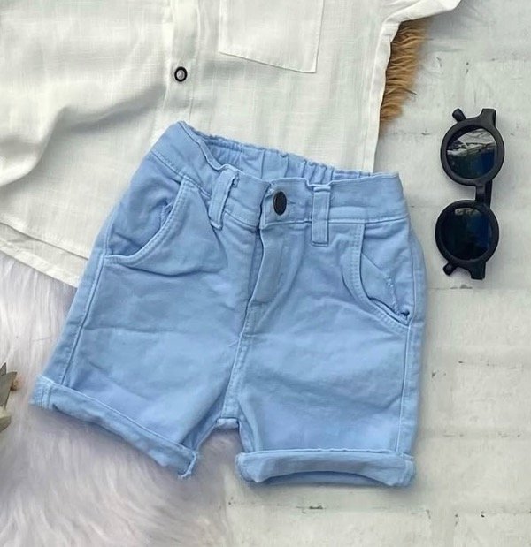 Producto - Bermuda CELESTE de gabardina solo talle 6/9 meses