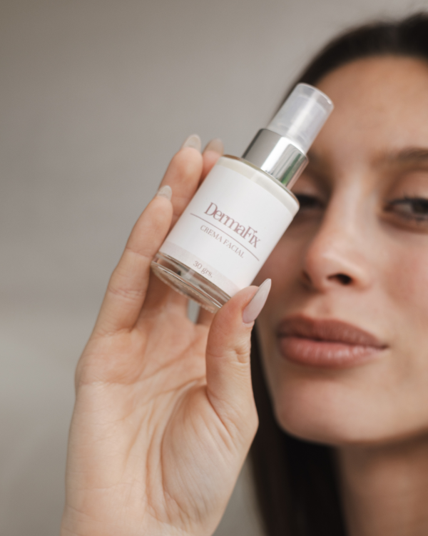 Producto - DERMAFIX- CREMA FACIAL - 1