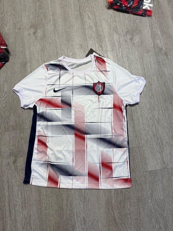 Producto - Camiseta suplente de San Lorenzo 2024 importada