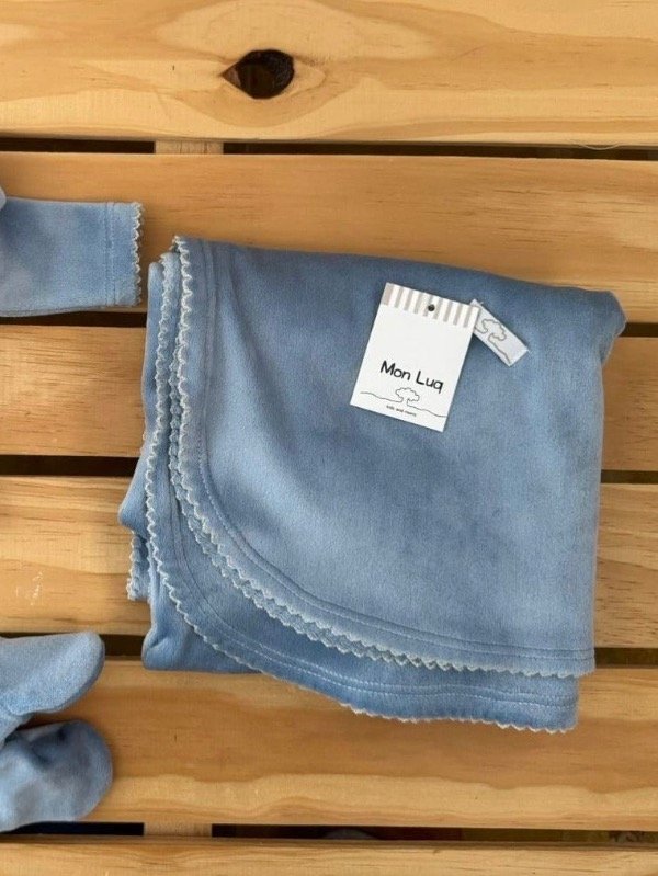 Producto - Manta Plush Aero con Pocot