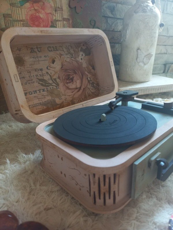 Producto - TOCADISCOS ALHAJERO