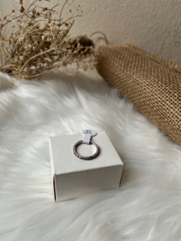 Producto - Anillo plateado talle 18