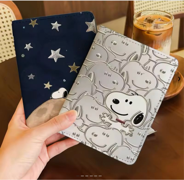 Producto - PORTA PASAPORTE Y DOCUMENTOS SNOOPY