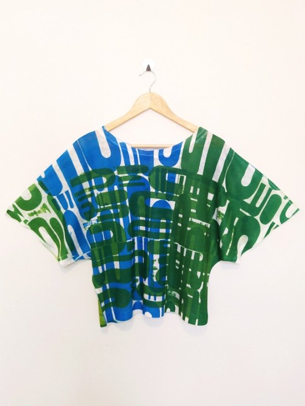 Producto - Remera FLASH -estampa Galería en verde y azul- - 1