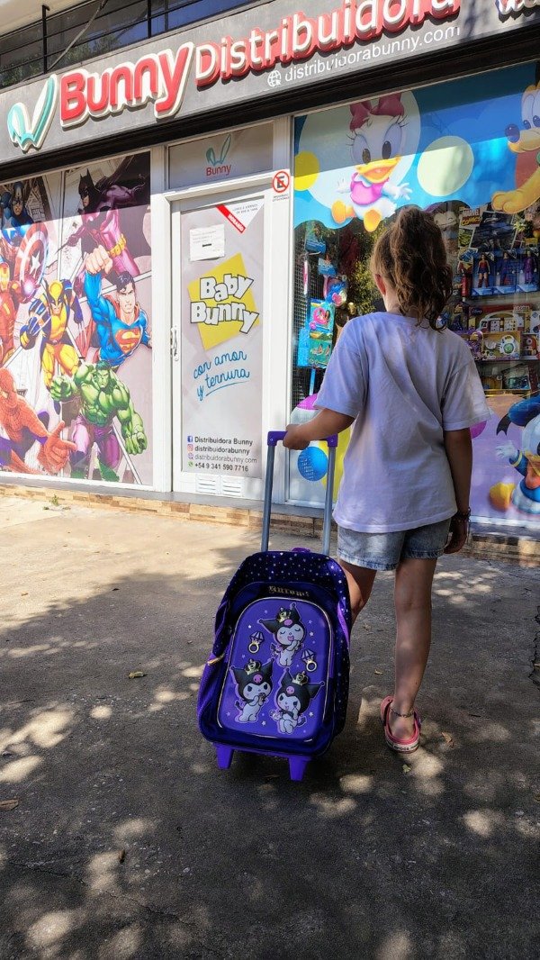 Producto - Kuromi Diamantes - Mochila 17" Carro Especial