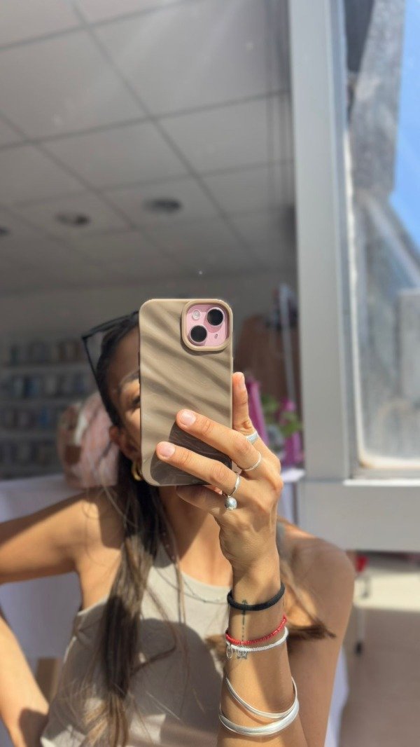 Producto - Funda WAVY 2.0 Marron Claro (Iphone 11)