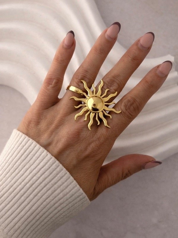 Producto - ANILLO DORADO SOL 8300