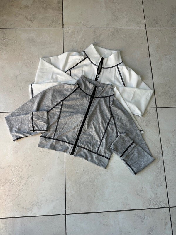 Producto - Camperita Gris