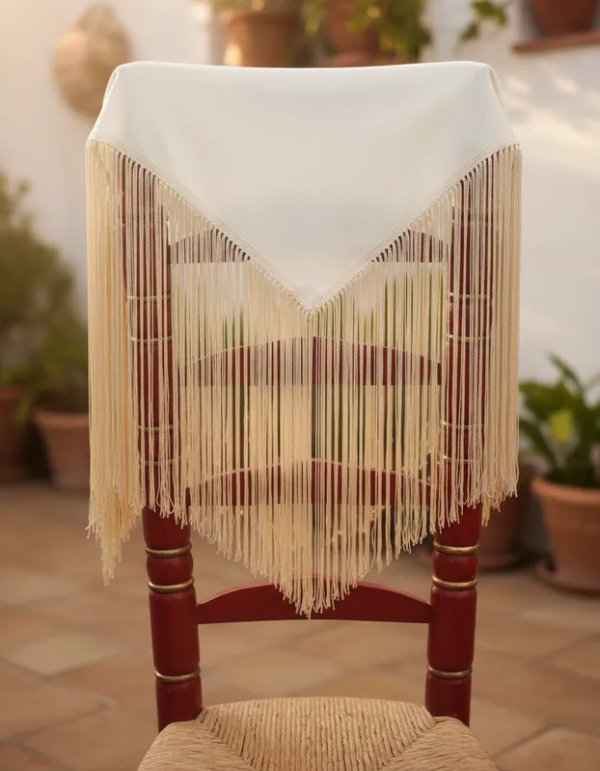 Producto - Mantoncito / Pico natural con Flecos de Seda