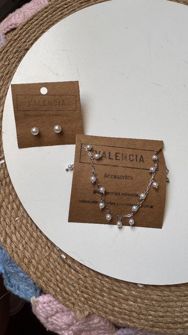 Producto - Gargantilla perlas más aritos perla