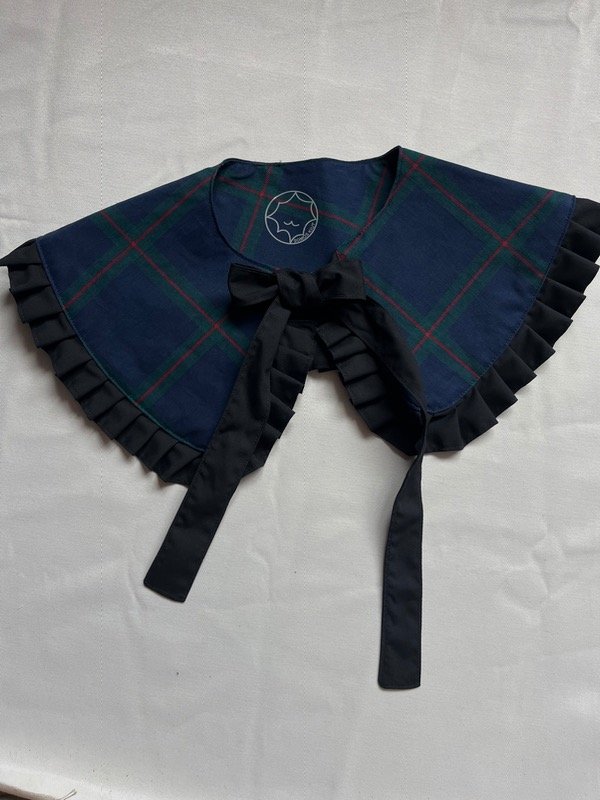 Producto - Cuello matilda con volados negros