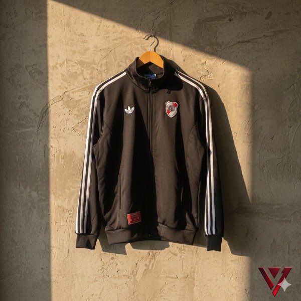 Producto - CAMPERA RIVER PRESENTACIÓN 2025