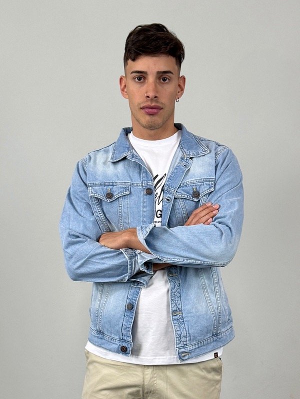 Producto - CAMPERA DE JEAN CLASICA