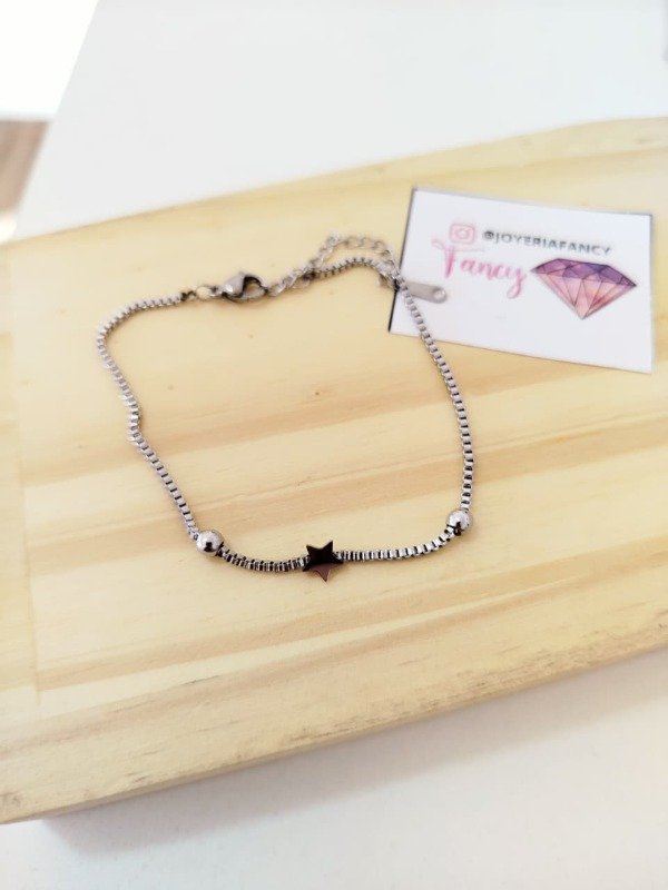 Producto - Pulsera estrellita aq