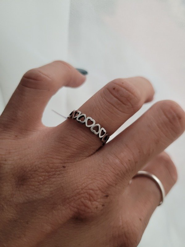 Producto - Anillo cintillo corazones fino AQ