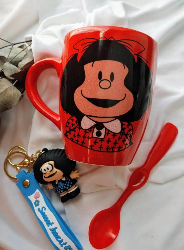 Producto - TAZA Y LLAVERO DE MAFALDA
