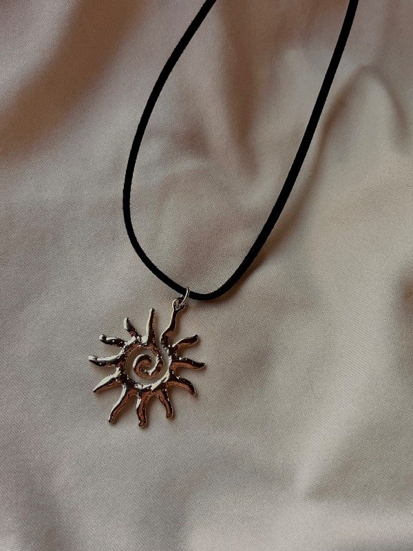 Producto - dije sol 2 (chico)