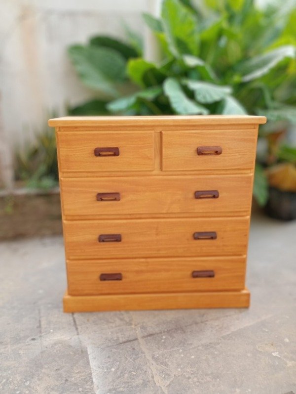 Producto - Comoda tapas macizas