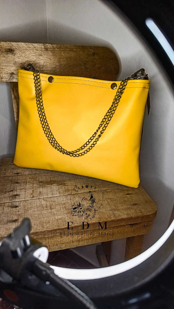 Producto - Cartera Cadena Amarillo