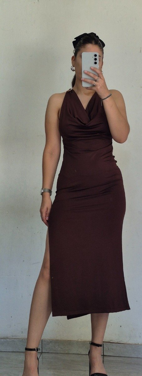 Producto - Vestido nube con tajo chocolate