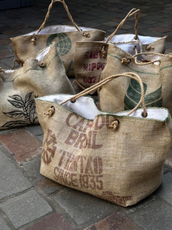Producto - BOLSÓN CAFÉ