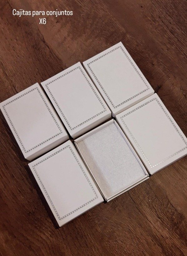 Producto - INJ201 CAJA PARA CONJUNTO
