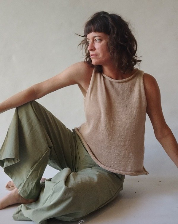 Producto - Musculosa de hilo beige