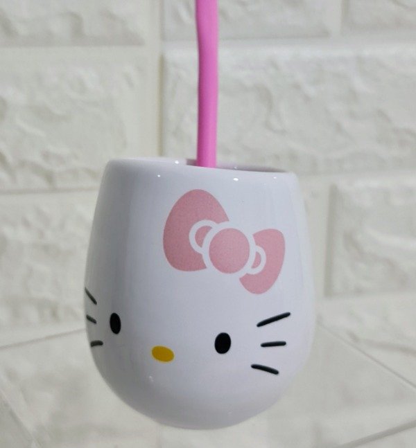 Producto - Mate Ovo Hello Kitty sin contorno blanco + bombilla