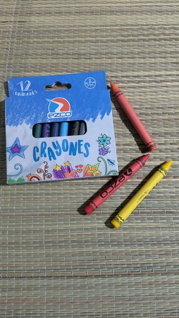 Producto - Crayones ezco medianos de 8 cm x 12 colores