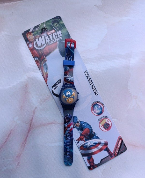 Producto - RELOJ CON LUZ Y SPINNER CAPITAN AMÉRICA