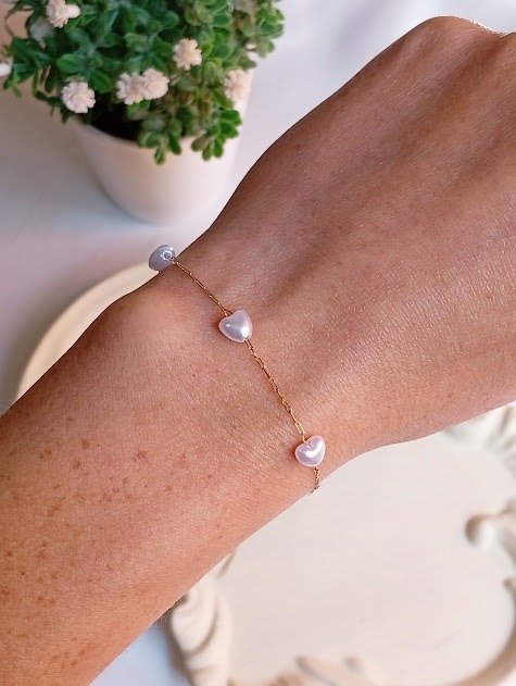 Producto - Pulsera corazones - Acero dorado
