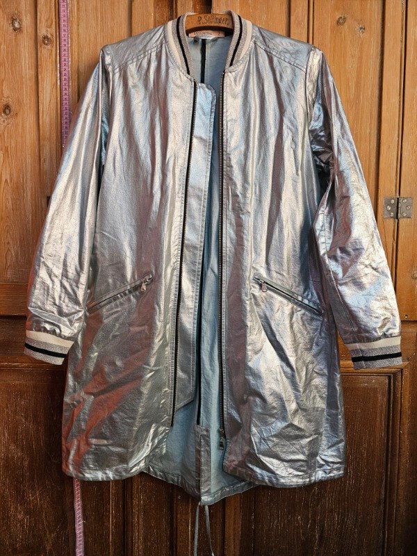 Producto - Parka Justa Petra Plateada t.2