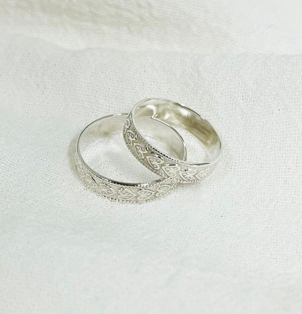 Producto - ALIANZAS CORAZONES PLATA 925