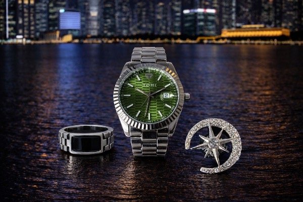 Producto - RELOJ TOMY CON ANILLO Y PIN 2