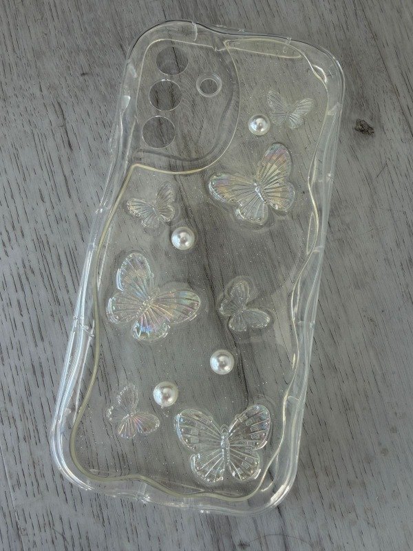 Producto - Case 3D mariposas y perlas
