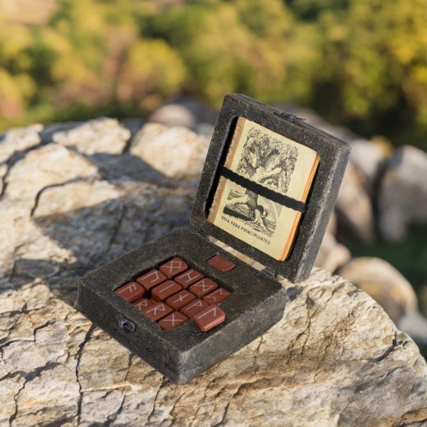Producto - Runas Vikingas de Tierra Roja del Cerro Uritorco